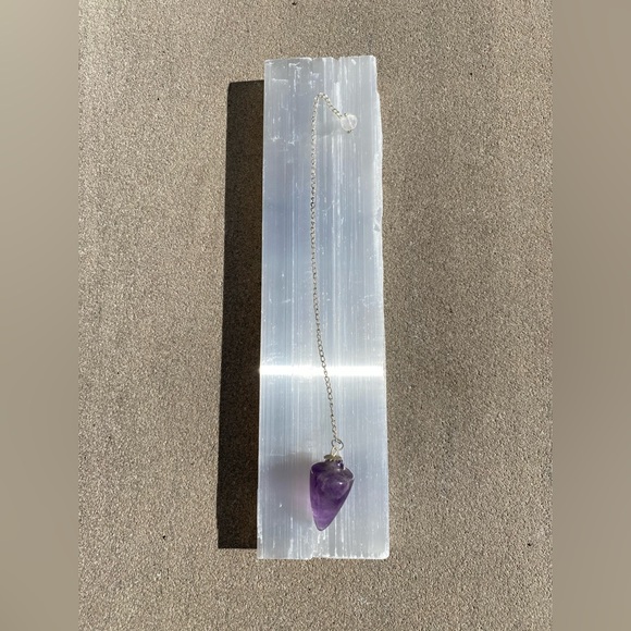 ⭐️ Amethyst crystal pendulum ⭐️ - Picture 2 of 3